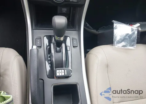 2015 Honda Accord Ex-L V-6 z USA, uszkodzony, nr VIN 1HGCR3F86FA034577